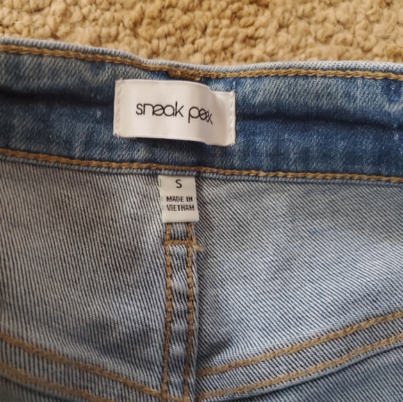 High rise denim shorts - Picture 4 of 4